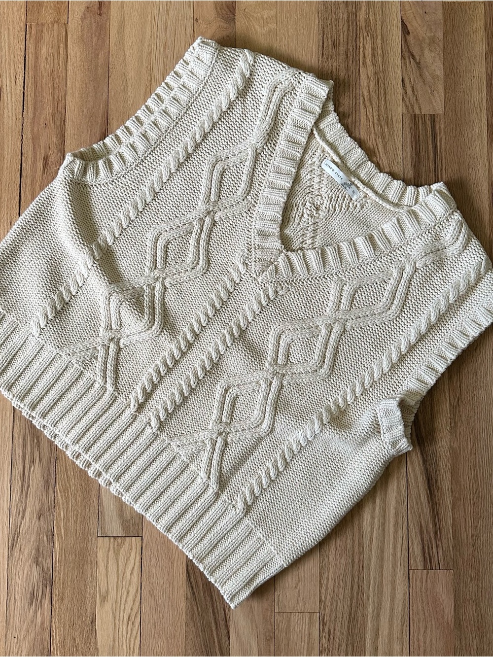 Altar’d State Cropped Sweater Vest Size Medium